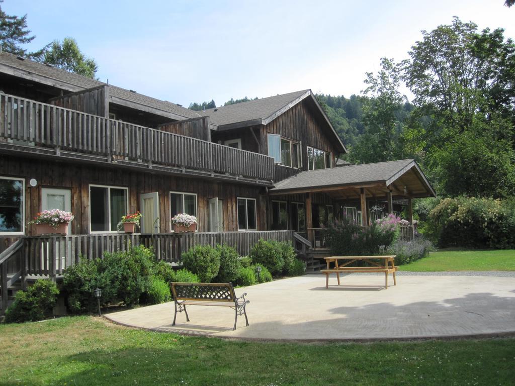 Kiwi Cove Lodge Ladysmith Exterior photo