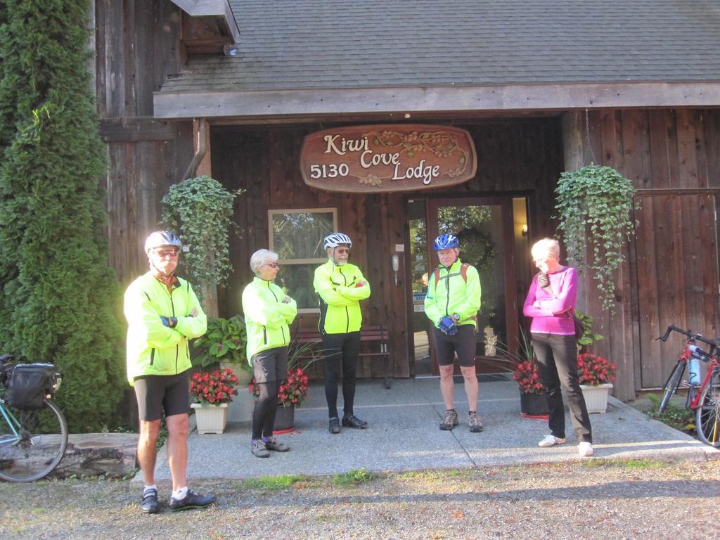 Kiwi Cove Lodge Ladysmith Exterior photo